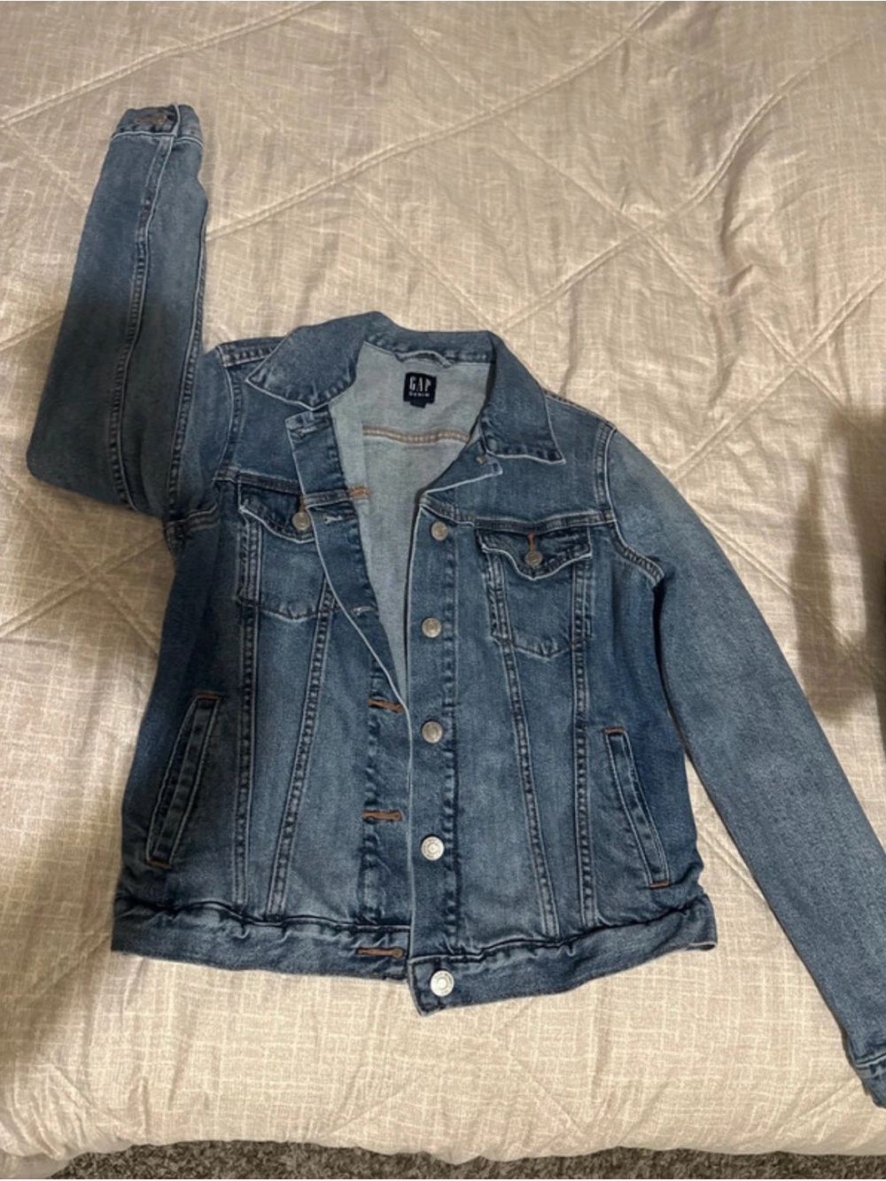GAP Women's Medium Blue Denim Jacket